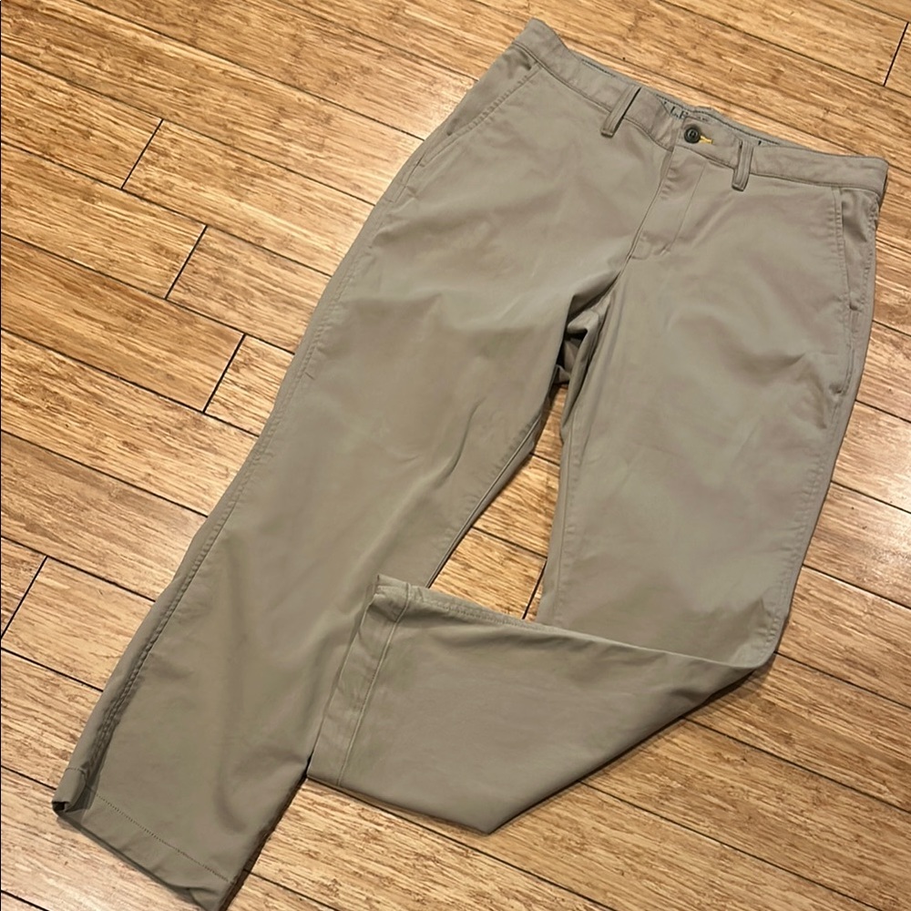 L.L. Bean Men’s Normcore Tan Chinos Classic Straight 34x29 Cool Max Blend NWOT